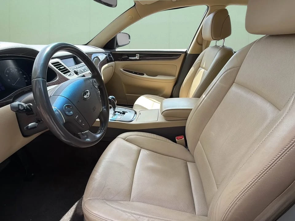 2011 Hyundai Genesis - Image 6 of 9