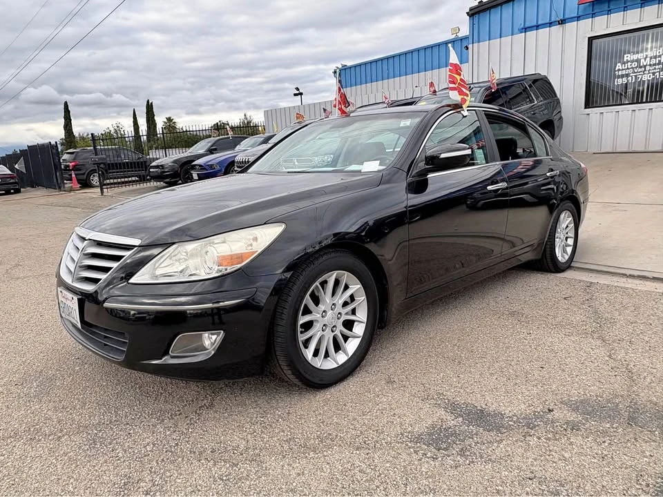 2011 Hyundai Genesis - Image 2 of 16