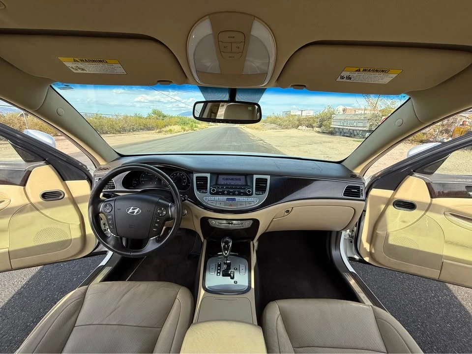 2011 Hyundai Genesis - Image 13 of 14