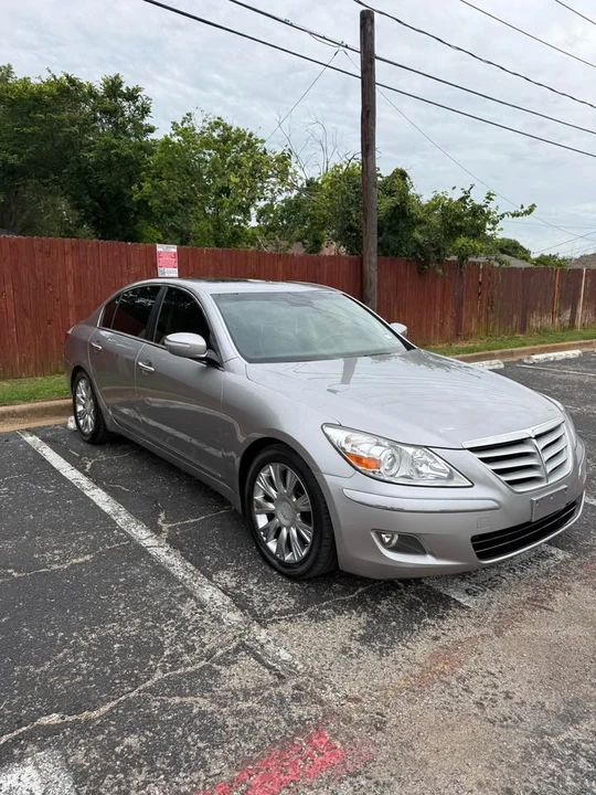 2011 Hyundai Genesis - Image 7 of 11
