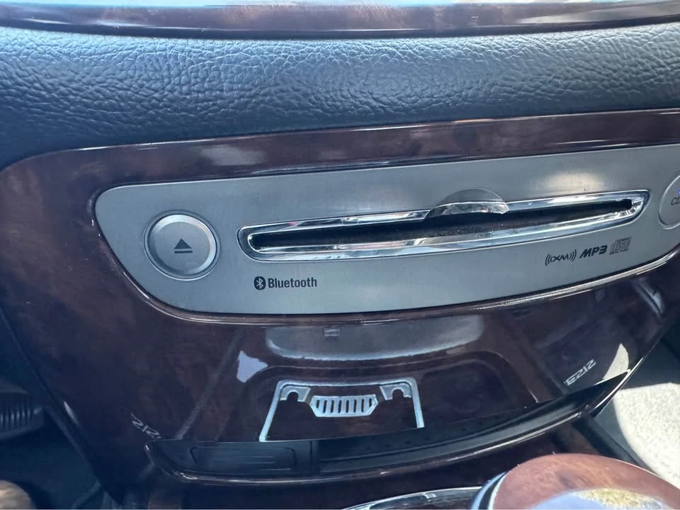 2011 Hyundai Genesis - Image 11 of 11