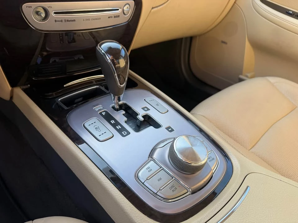 2011 Hyundai Genesis - Image 11 of 15