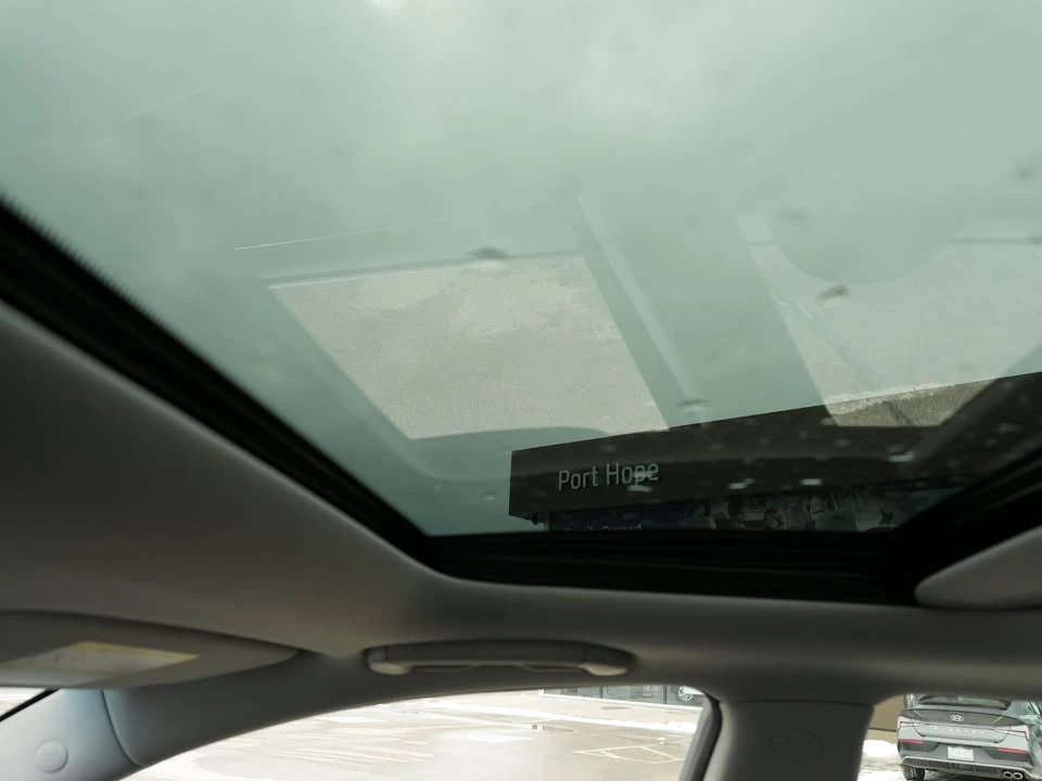 2011 Hyundai Genesis - Image 16 of 16