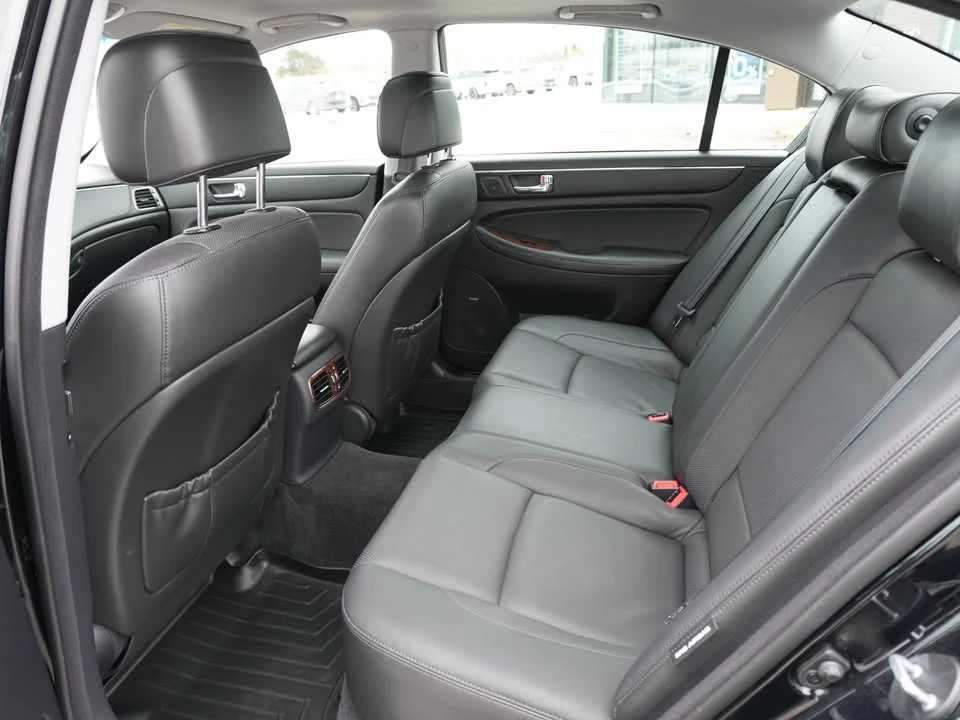 2011 Hyundai Genesis - Image 13 of 16