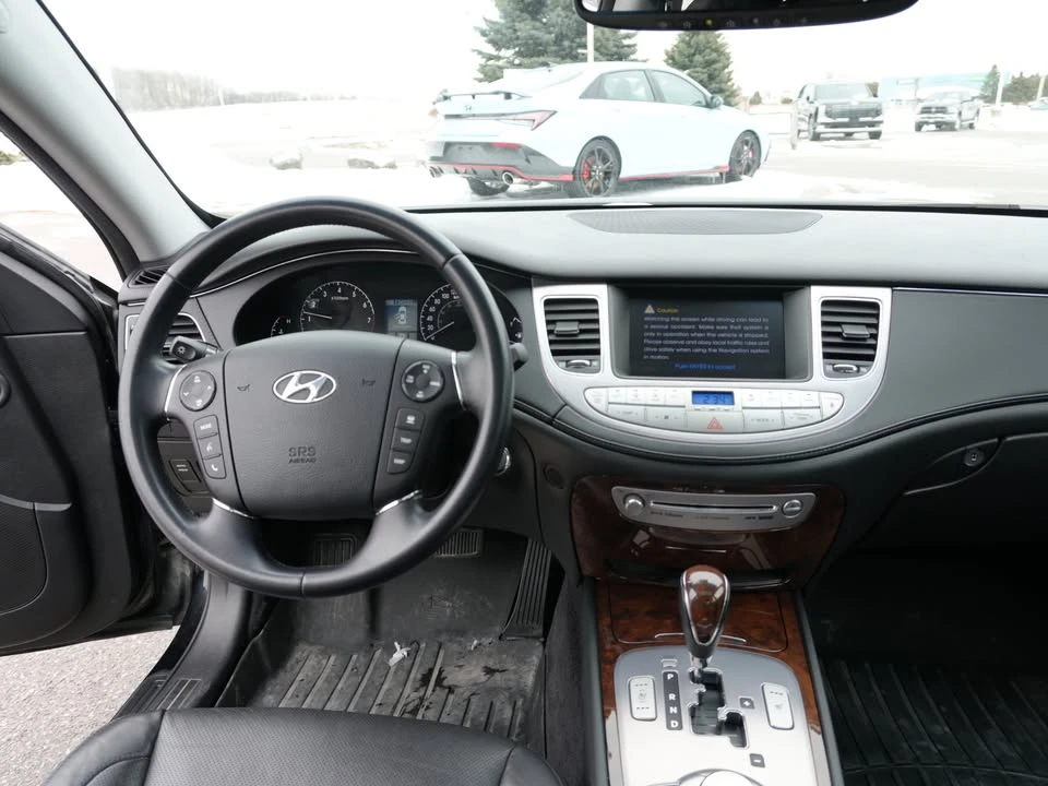 2011 Hyundai Genesis - Image 10 of 16