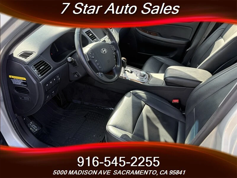 2011 Hyundai Genesis - Image 9 of 20