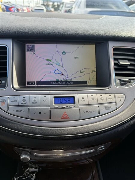 2011 Hyundai Genesis - Image 16 of 20