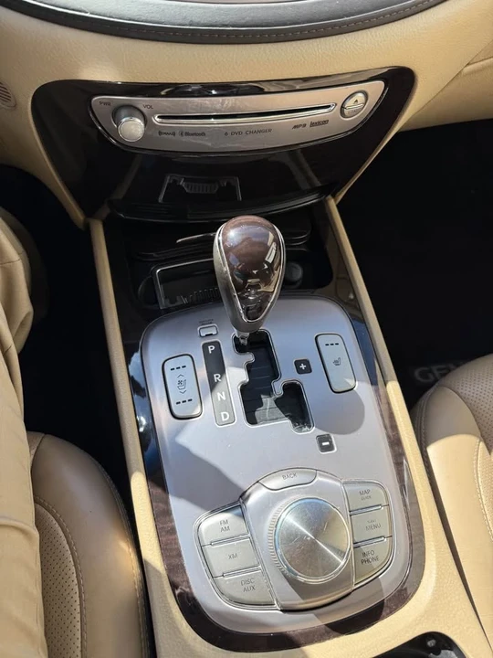 2011 Hyundai Genesis - Image 19 of 20
