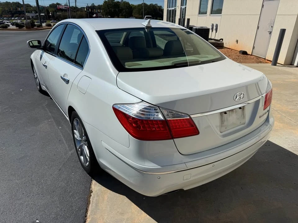 2011 Hyundai Genesis - Image 3 of 20