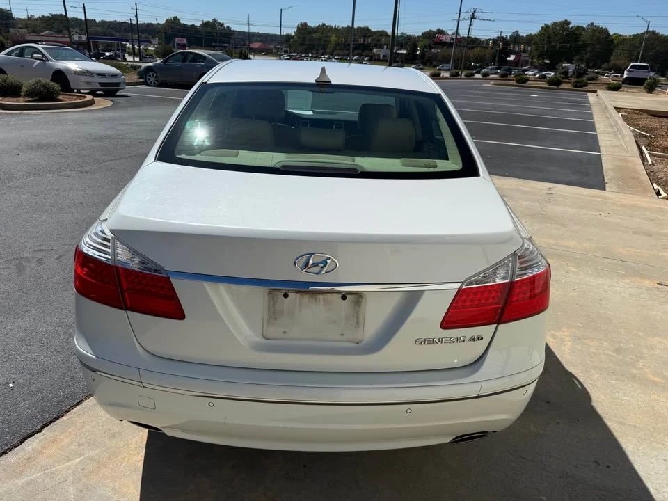 2011 Hyundai Genesis - Image 4 of 20