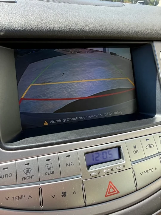 2011 Hyundai Genesis - Image 16 of 20