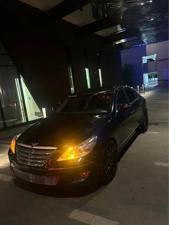 2011 Hyundai Genesis - Image 7 of 7