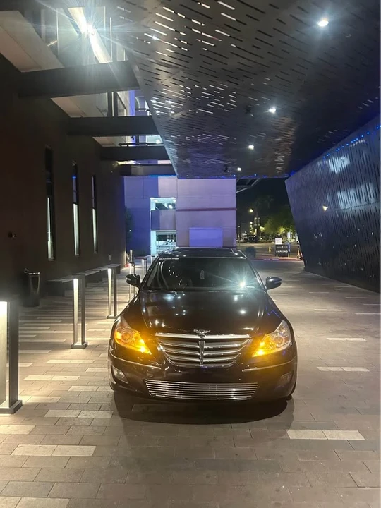 2011 Hyundai Genesis - Image 4 of 7