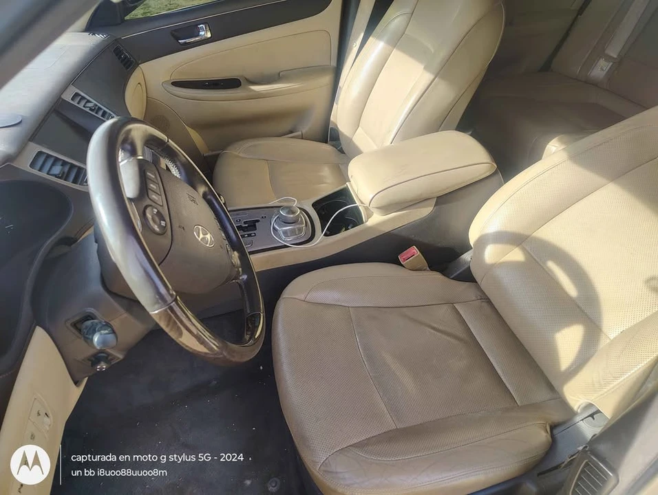 2011 Hyundai Genesis - Image 5 of 8