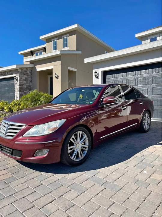 2011 Hyundai Genesis - Image 2 of 6