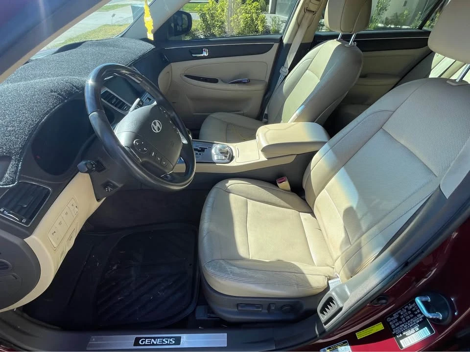 2011 Hyundai Genesis - Image 6 of 6