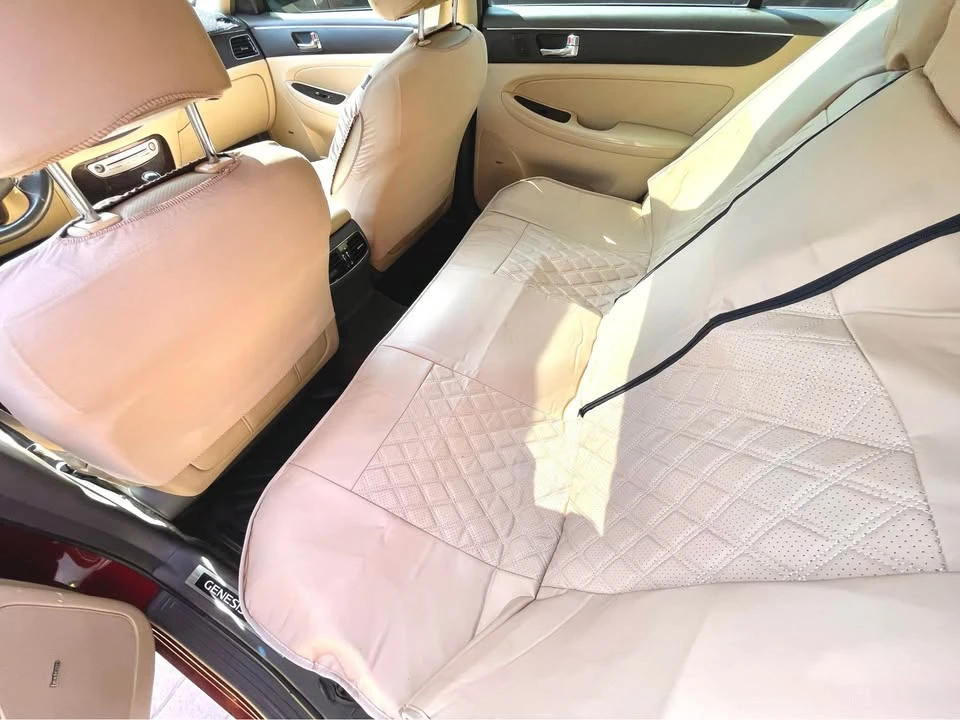 2011 Hyundai Genesis - Image 7 of 9