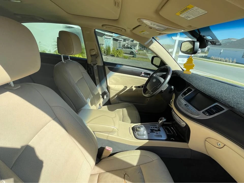 2011 Hyundai Genesis - Image 4 of 6