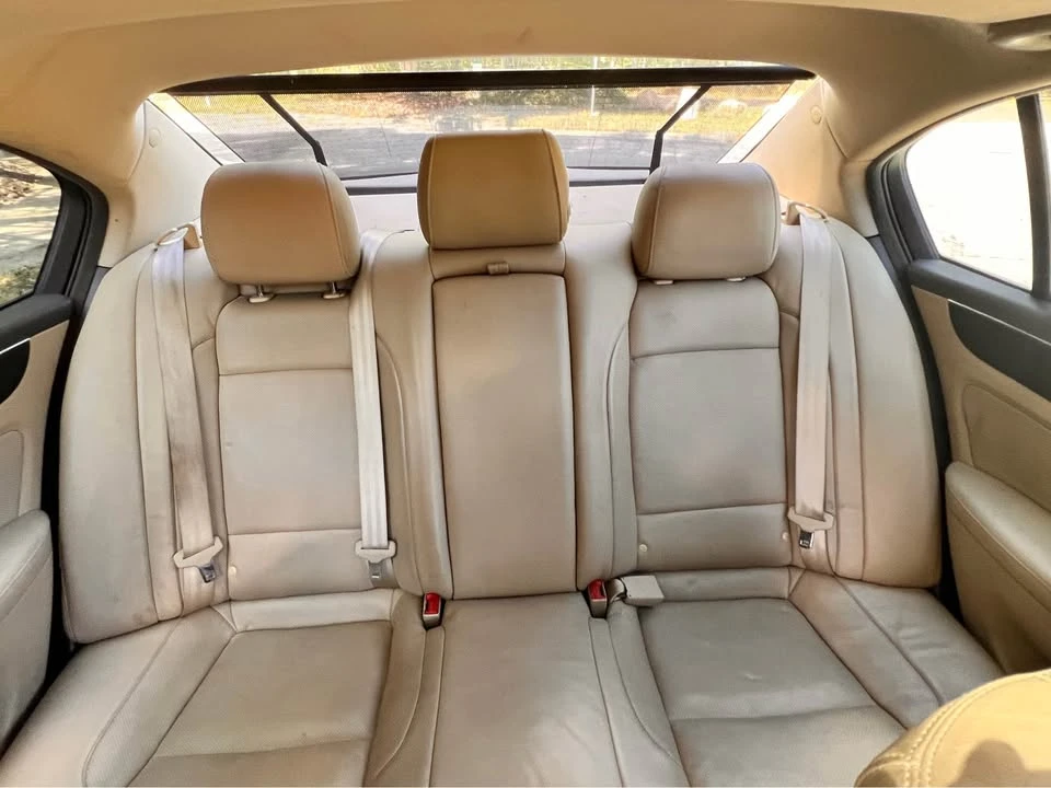 2011 Hyundai Genesis - Image 12 of 12
