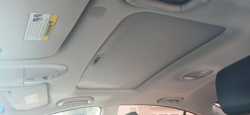 2011 Hyundai Genesis - Image 7 of 7