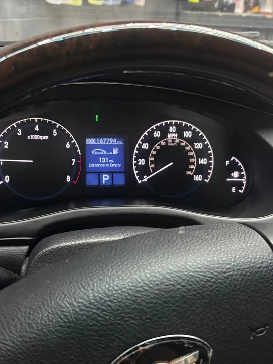 2011 Hyundai Genesis - Image 7 of 9