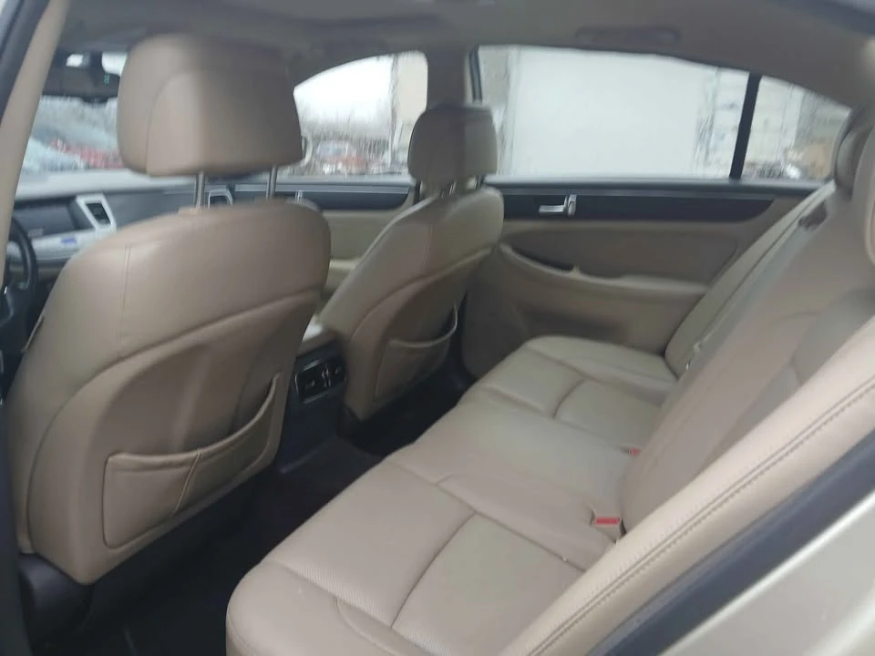 2011 Hyundai Genesis - Image 5 of 7