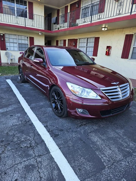 2011 Hyundai Genesis - Image 3 of 9