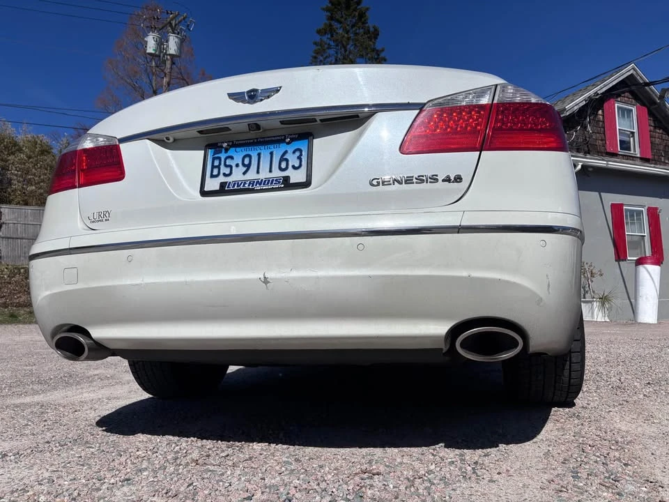 2011 Hyundai Genesis - Image 8 of 20