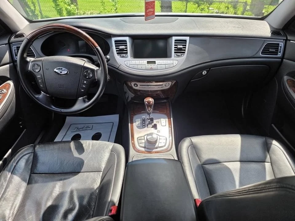 2011 Hyundai Genesis - Image 14 of 20