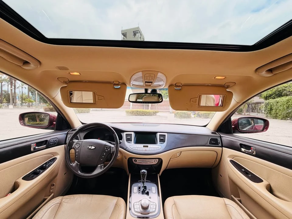 2011 Hyundai Genesis - Image 3 of 20