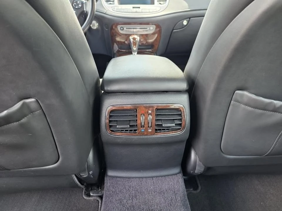 2011 Hyundai Genesis - Image 15 of 20