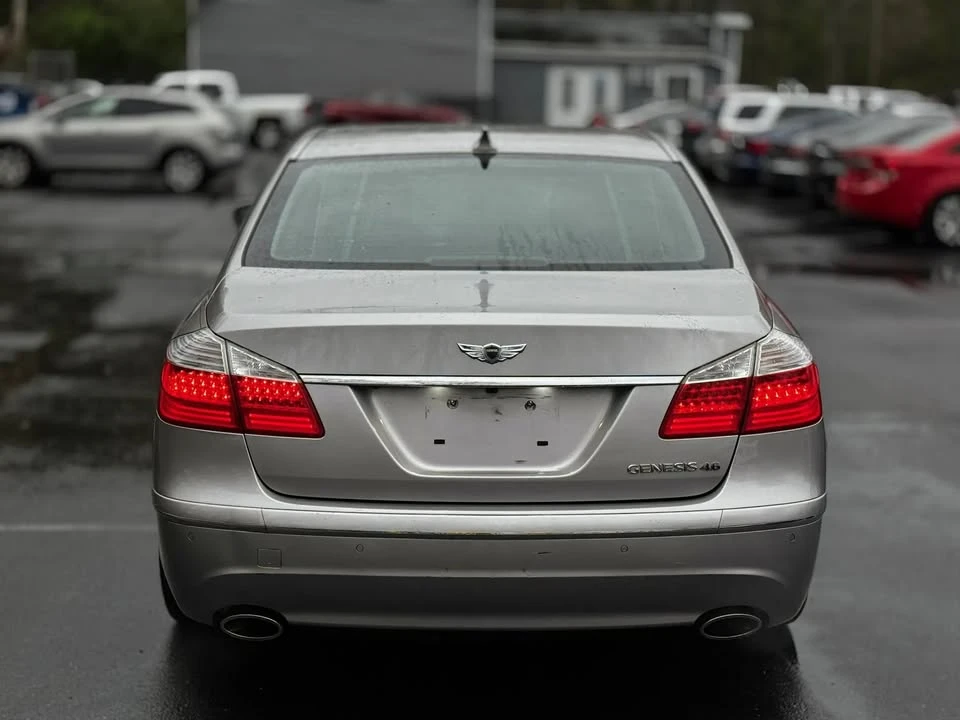 2011 Hyundai Genesis - Image 6 of 20
