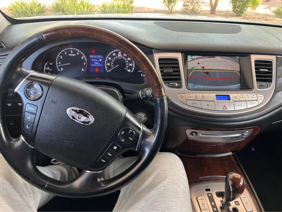 2011 Hyundai Genesis - Image 15 of 16