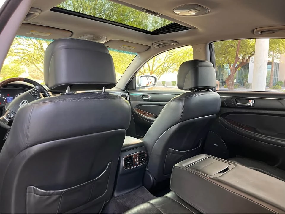 2011 Hyundai Genesis - Image 12 of 16
