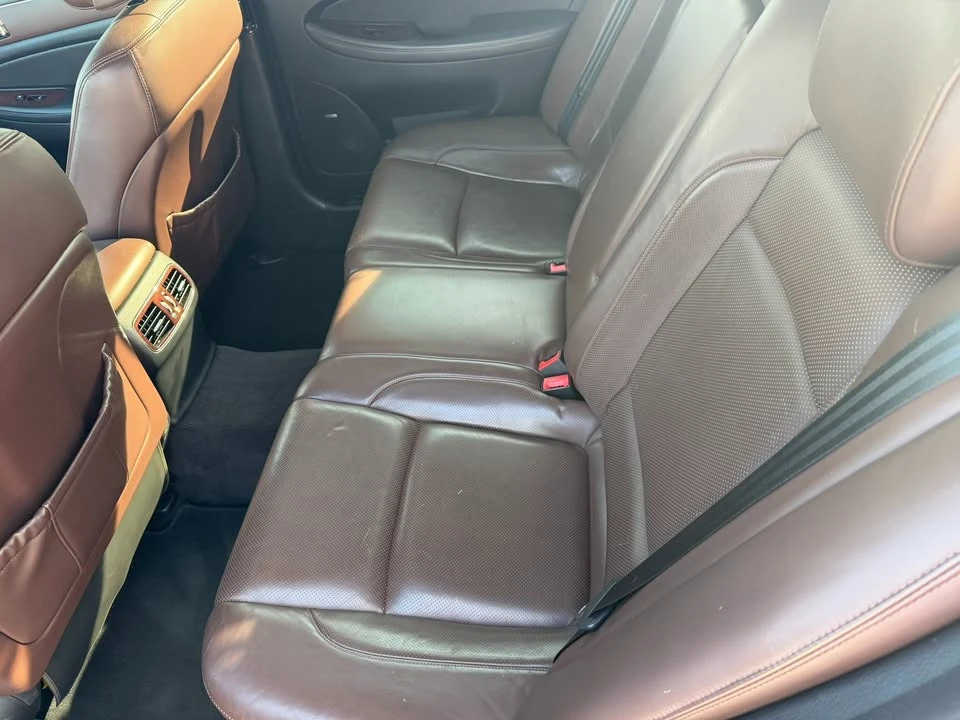 2011 Hyundai Genesis - Image 7 of 17