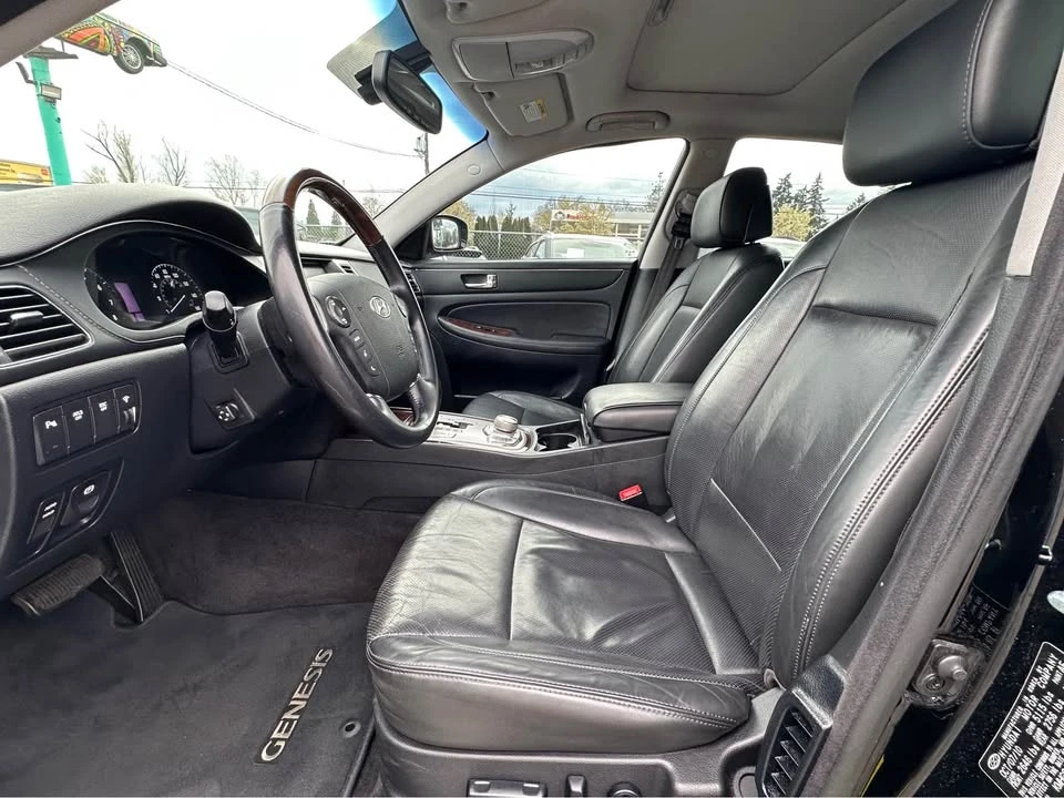 2011 Hyundai Genesis - Image 8 of 9