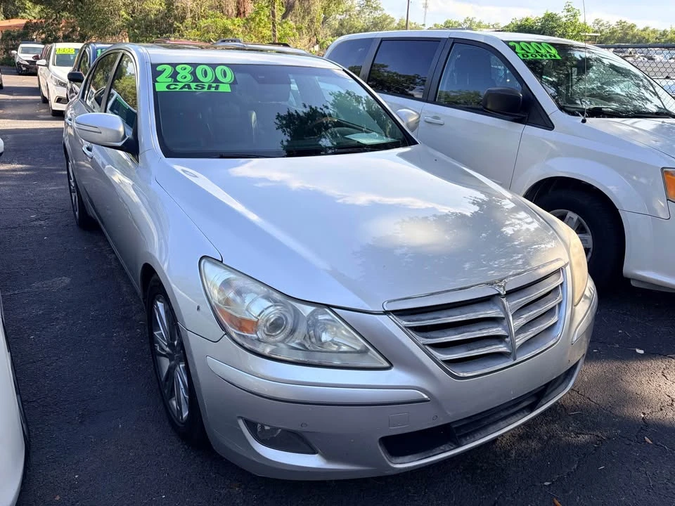 2011 Hyundai Genesis - Image 2 of 7