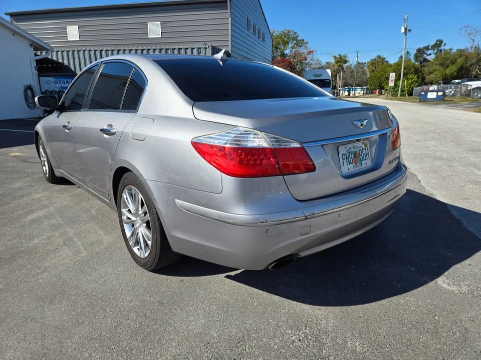 2011 Hyundai Genesis - Image 3 of 11
