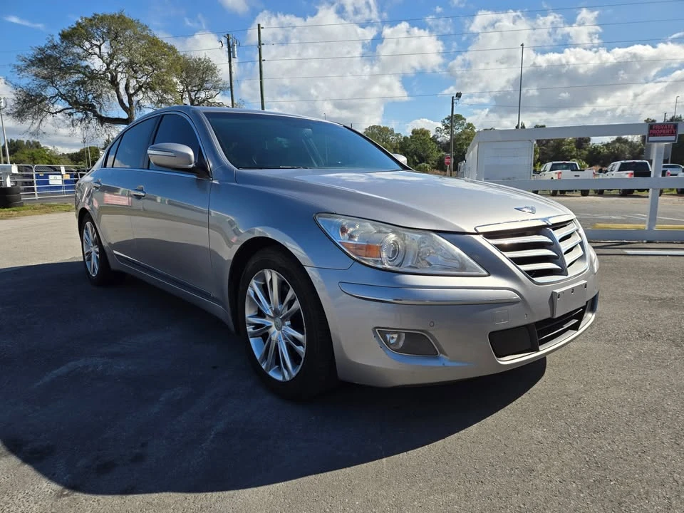 2011 Hyundai Genesis - Image 2 of 11
