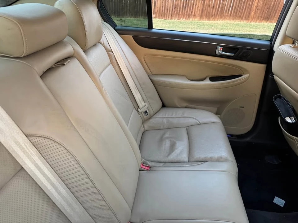 2011 Hyundai Genesis - Image 18 of 18