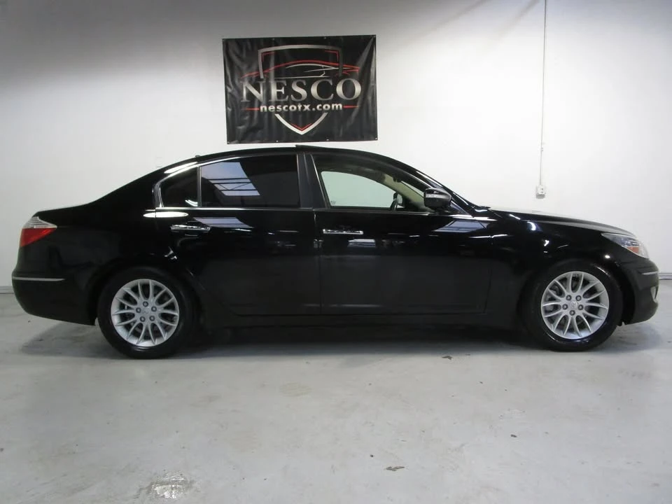 2011 Hyundai Genesis - Image 4 of 19
