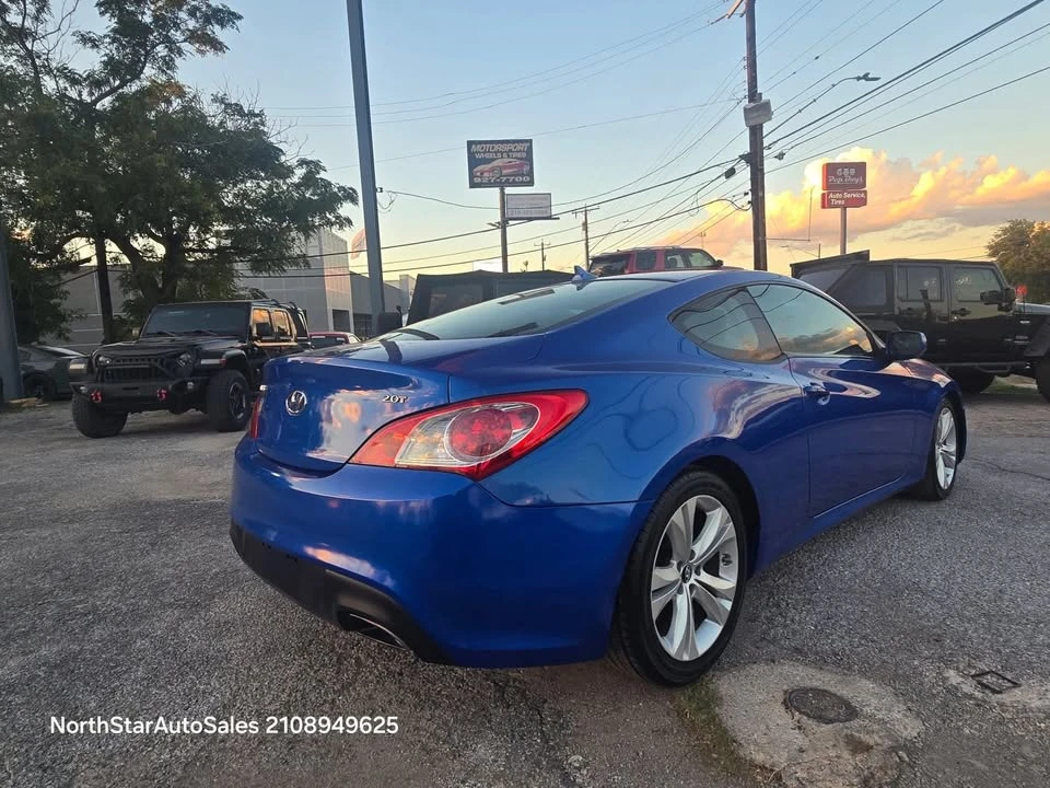 2011 Hyundai Genesis - Image 15 of 15