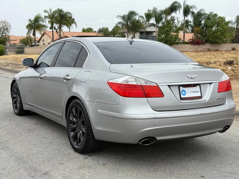 2011 Hyundai Genesis - Image 3 of 12