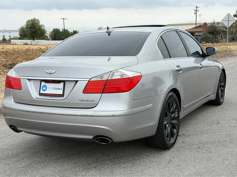 2011 Hyundai Genesis - Image 6 of 12