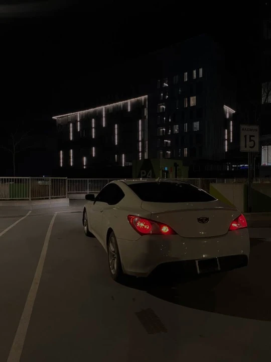 2011 Hyundai Genesis Coupe - Image 7 of 7