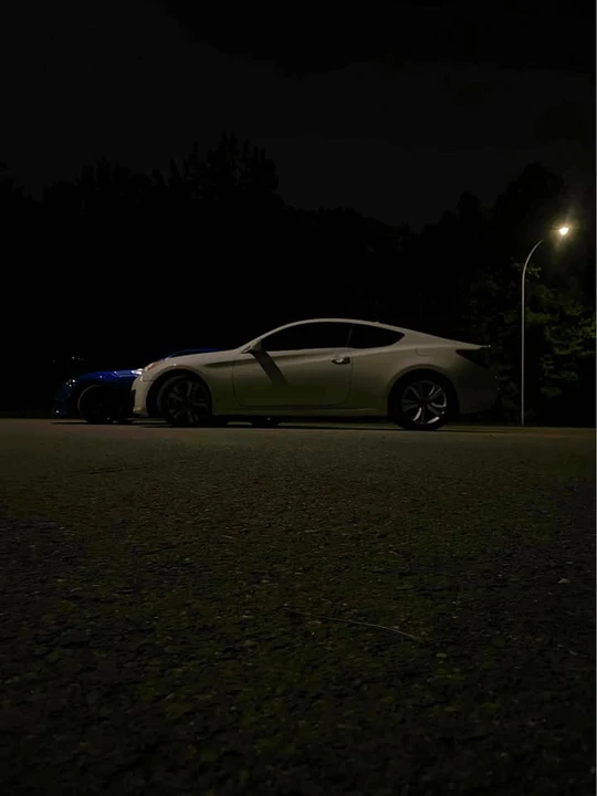 2011 Hyundai Genesis Coupe - Image 6 of 7