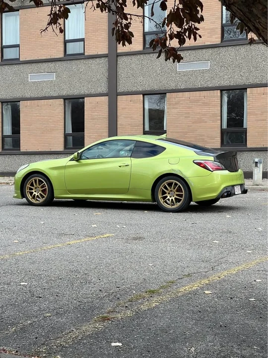 2011 Hyundai Genesis Coupe - Image 10 of 15