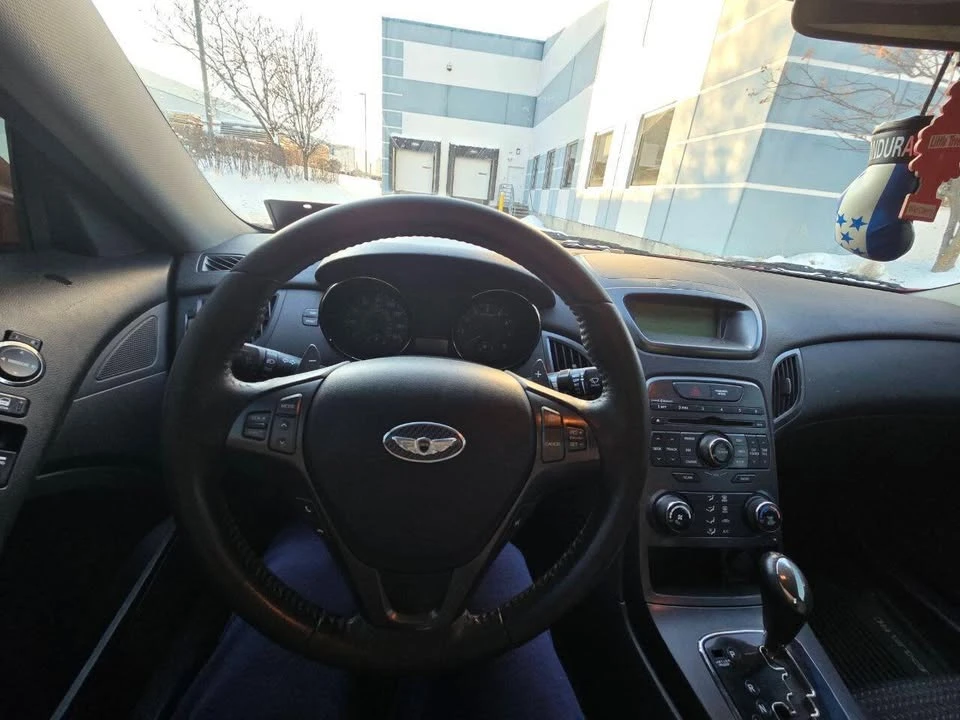 2011 Hyundai Genesis Coupe - Image 12 of 15