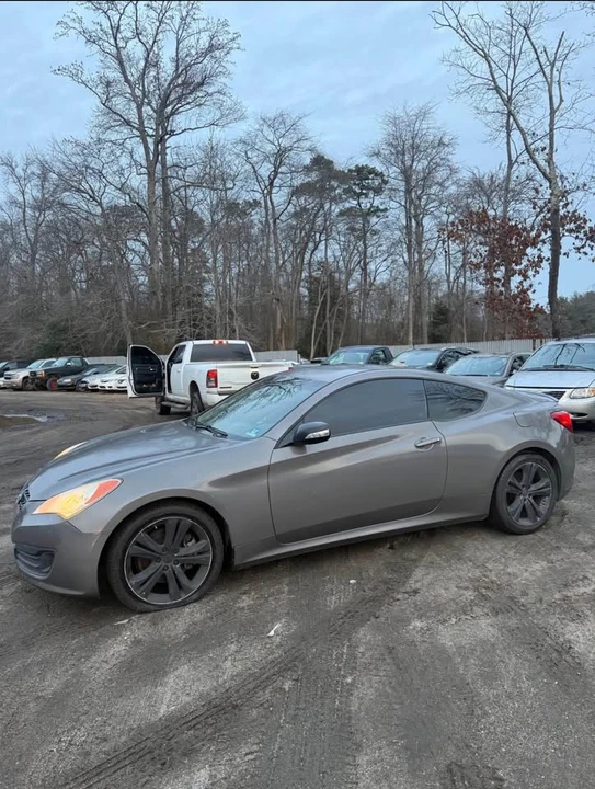 2011 Hyundai Genesis Coupe - Image 3 of 7