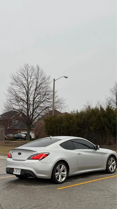 2011 Hyundai Genesis Coupe - Image 2 of 6
